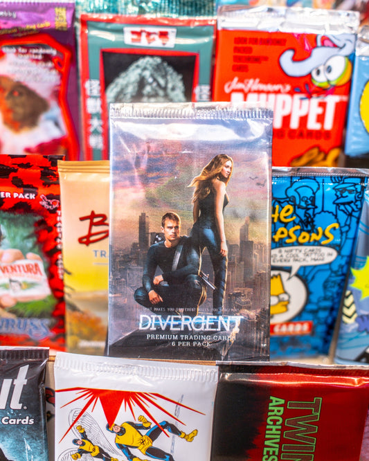 Divergent | NECA | 2014 | Trading Cards